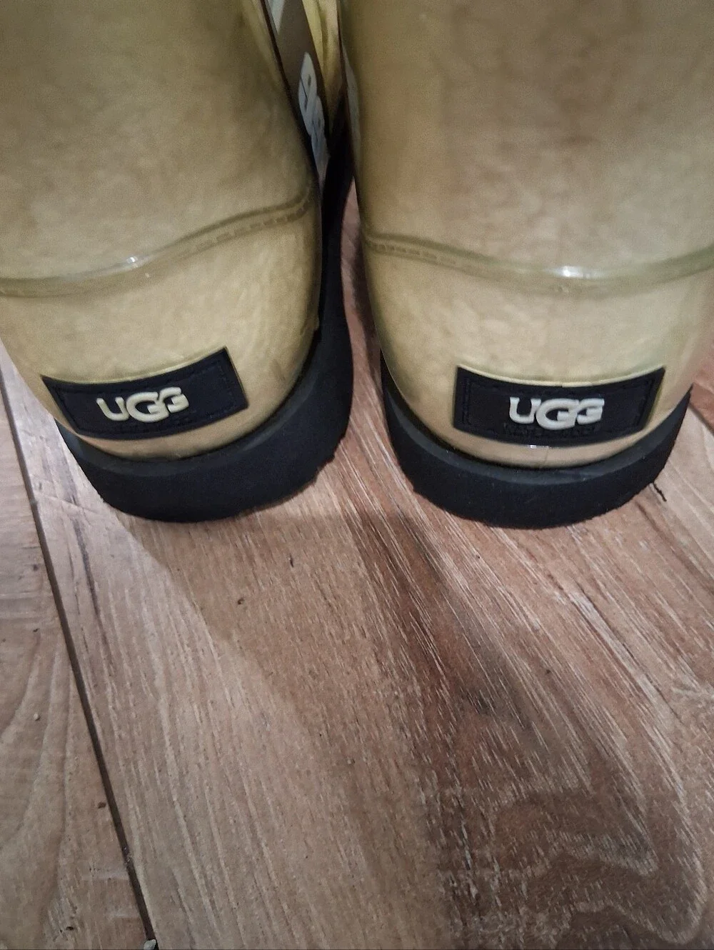 UGGS